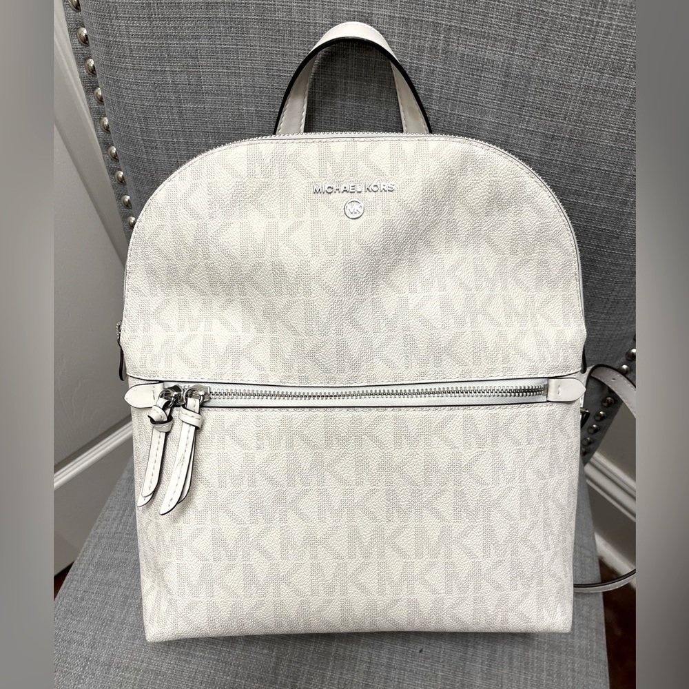 Michael Kors Dallas Slim Backpack White/Silver